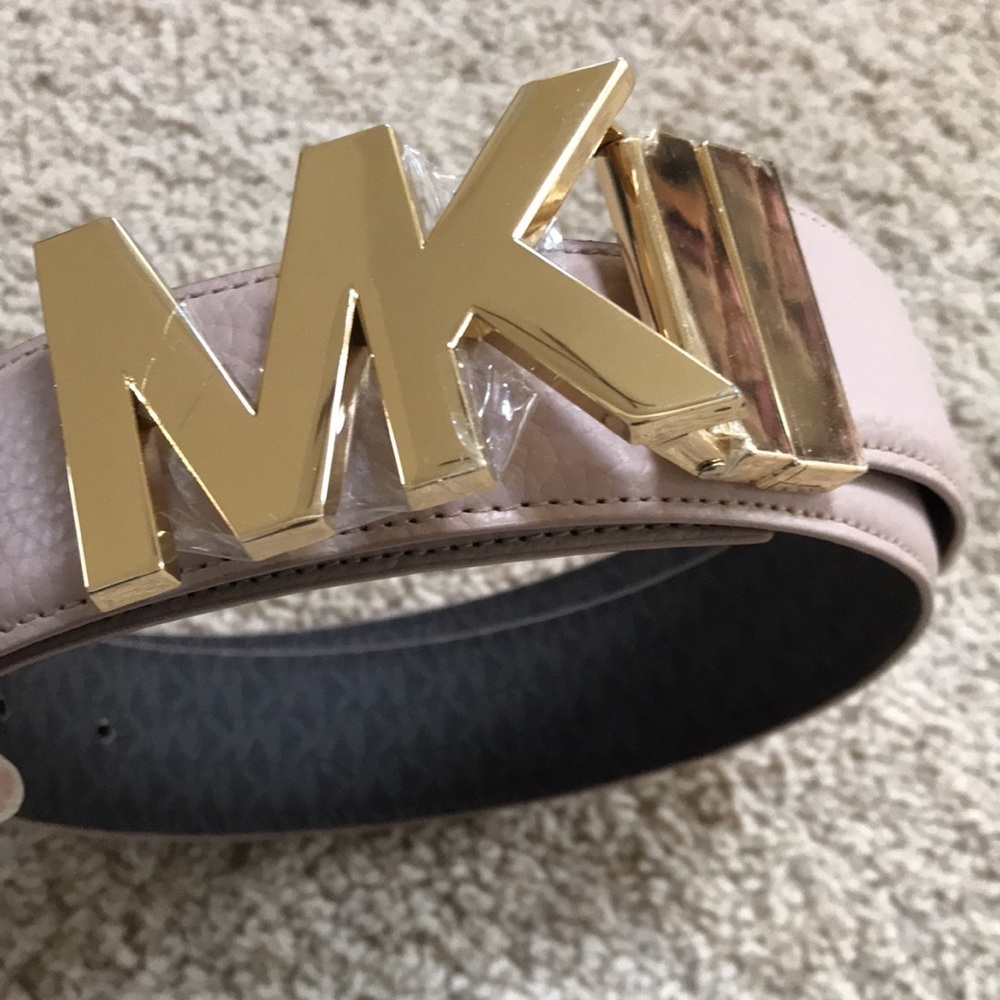 New! Michael Michael Kors medium pink reversible belt .